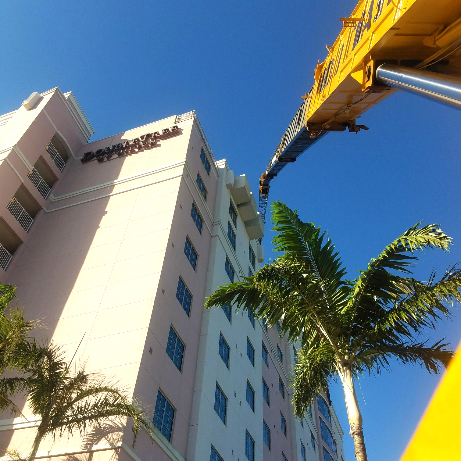 Gallery Gold Coast Crane